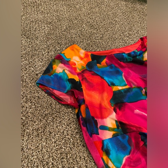 Women’s Size 2 Watercolor Floral Dress - Picture 3 of 9